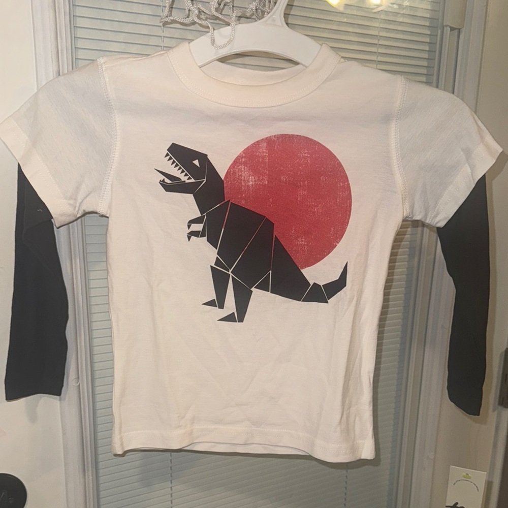 NWT TEA Collection Dinosaur Graphic Kids Shirt - Cream and Black